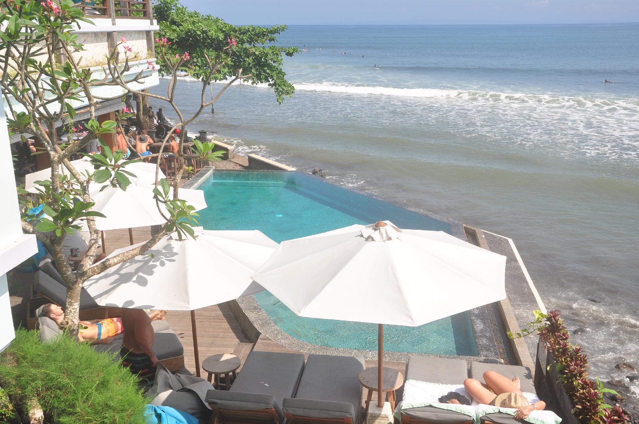 Hotel Bombora Medewi