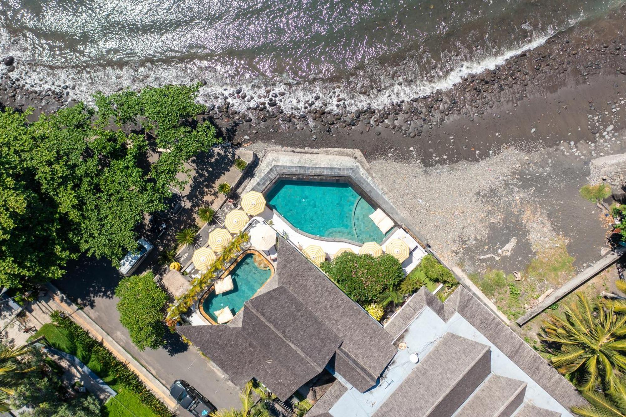 Hotel Bombora Medewi Pulukan